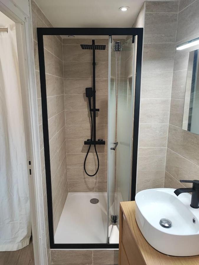 Appartement Au Calme Proche Centre Вільнев-лез-Авіньйон Екстер'єр фото